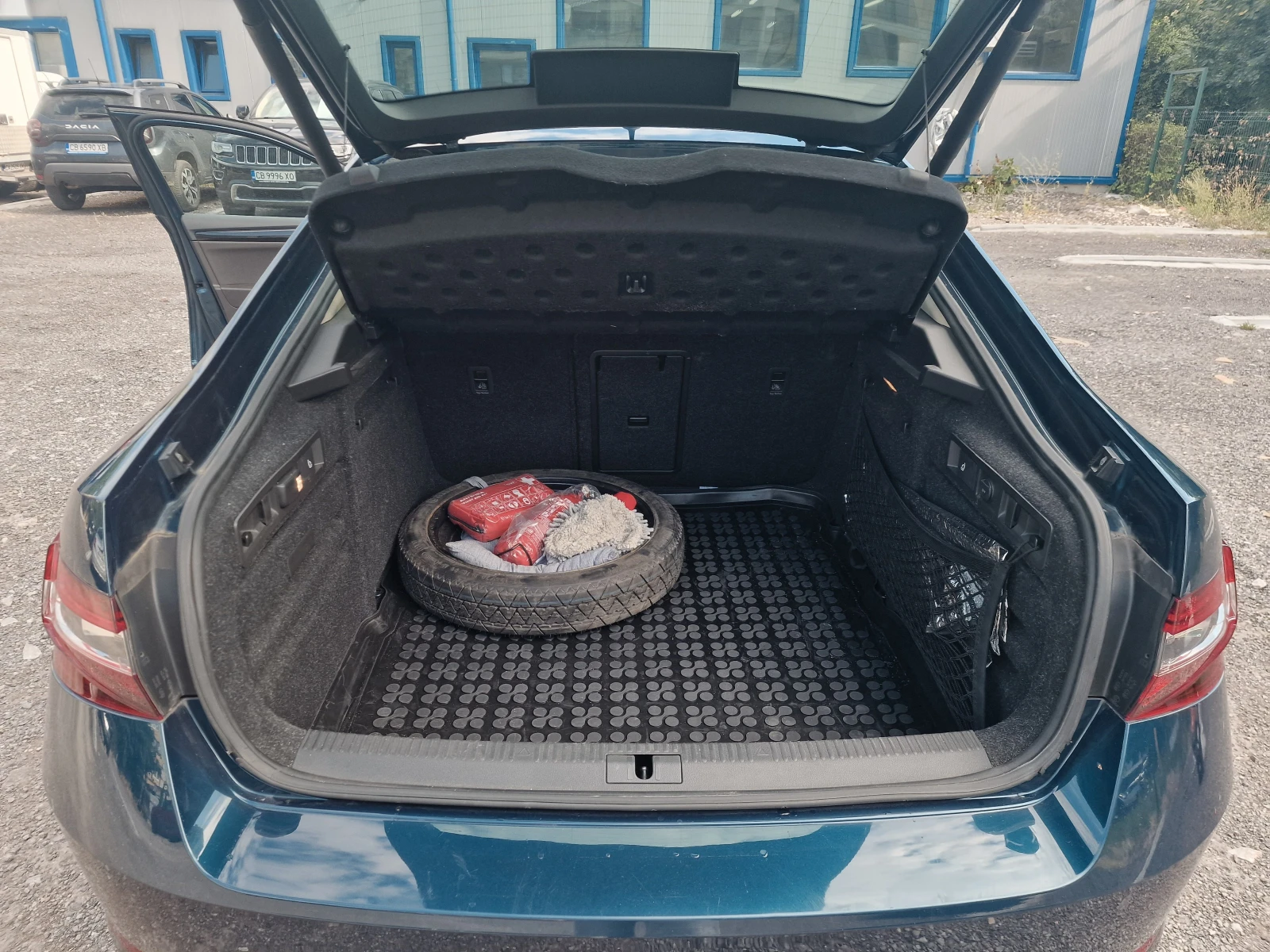 Skoda Superb L&K, снимка 14 - Автомобили и джипове - 55191919