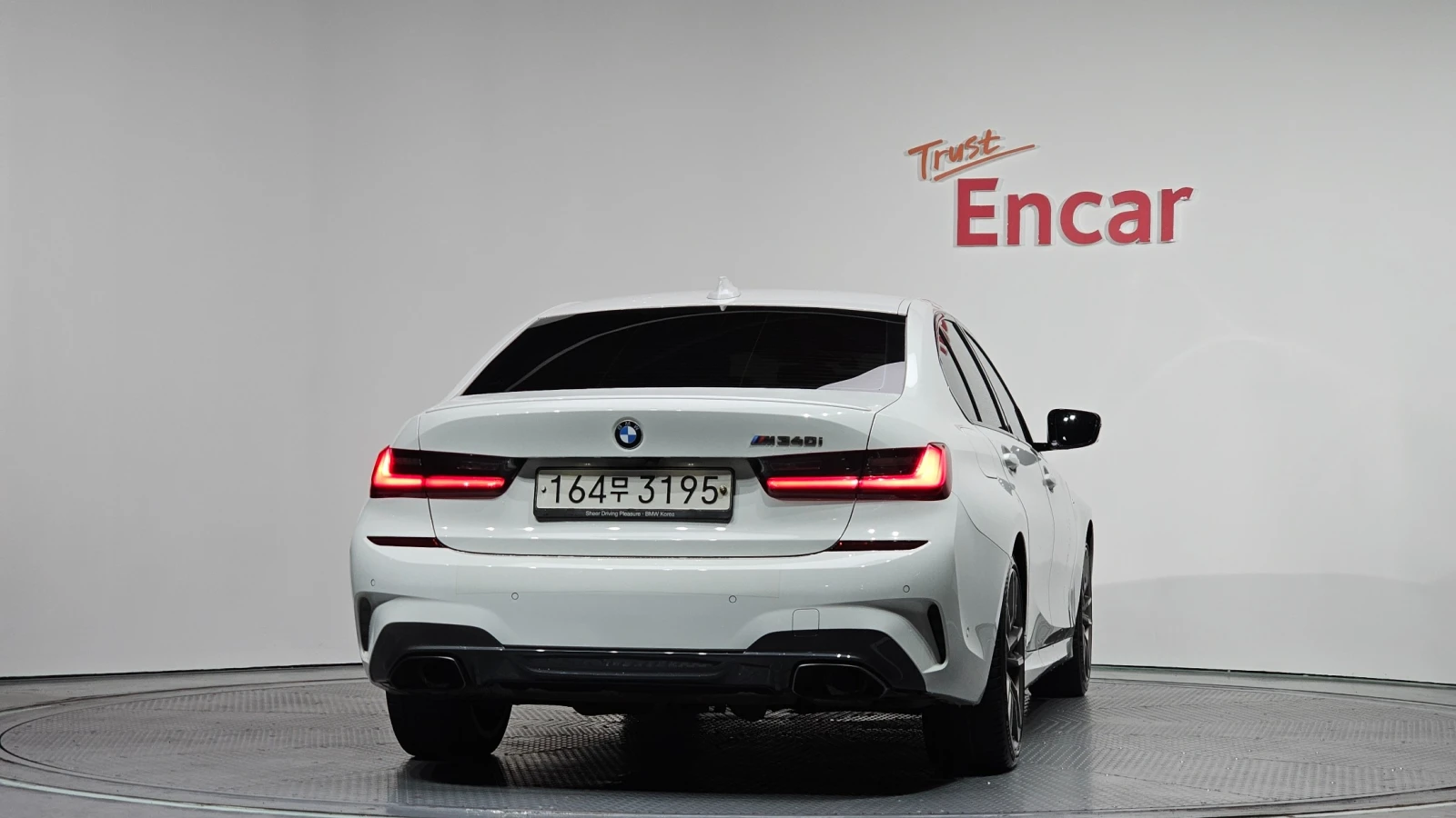 BMW 340 * ДИСТРОНИК * 360 * HUD * АВТОКРЕДИТ, снимка 4 - Автомобили и джипове - 55407868