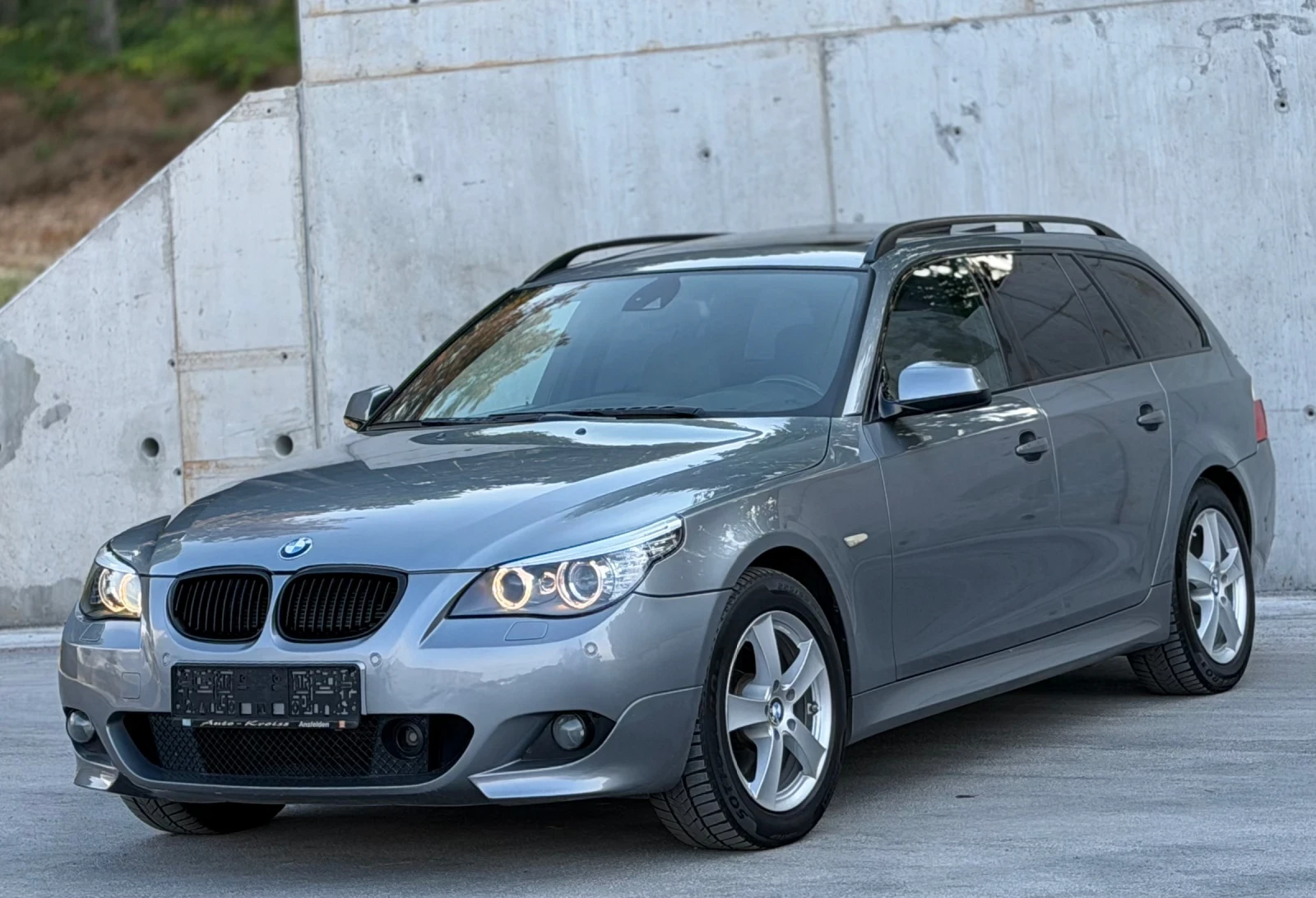 BMW 525 197кс Edition M-пакет * FULL* , снимка 3 - Автомобили и джипове - 55430477