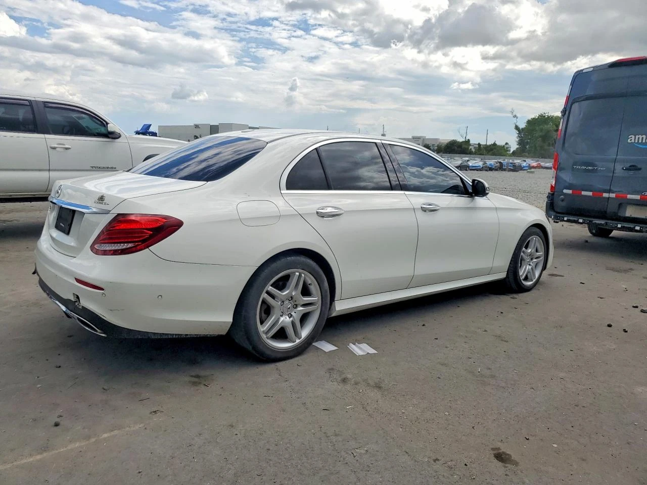 Mercedes-Benz E 300 2.0l, снимка 3 - Автомобили и джипове - 55465155