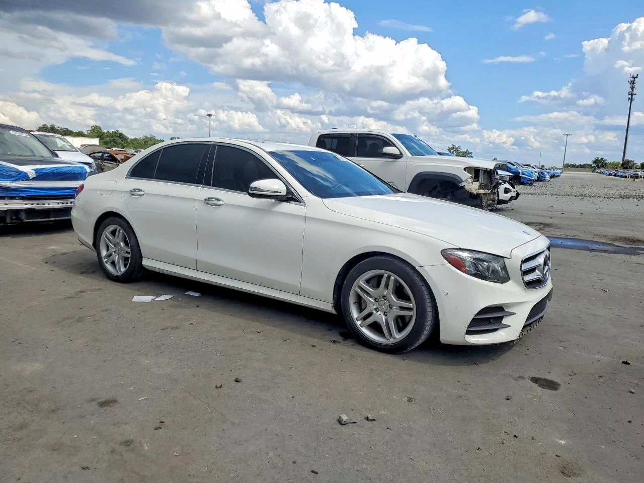 Mercedes-Benz E 300 2.0l, снимка 4 - Автомобили и джипове - 55465155