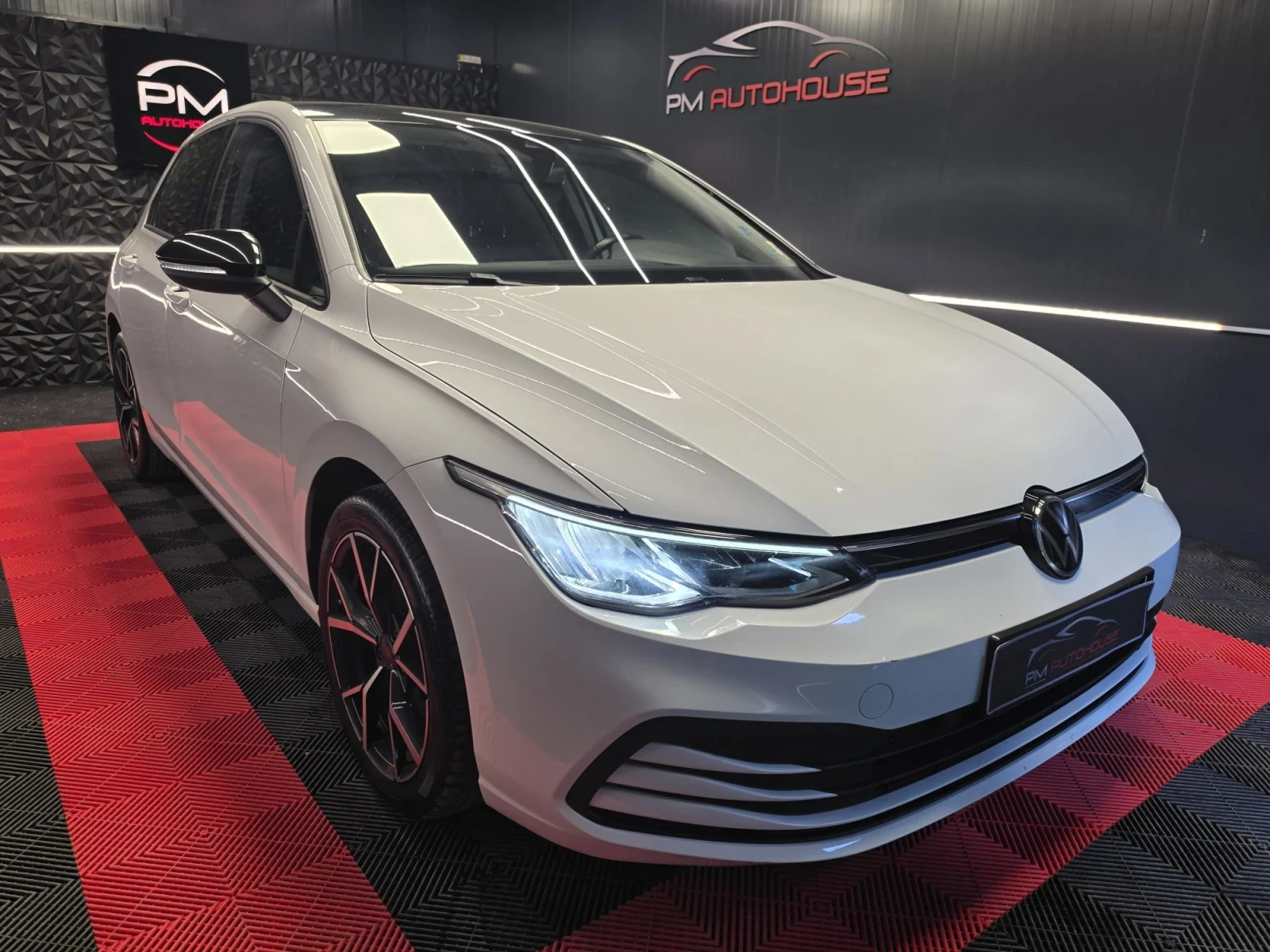 VW Golf 8* 2.0TDI* DSG* DIGITAL* LINE ASSIST* ACC* CARPLAY