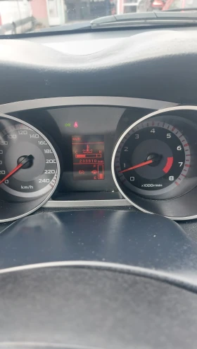 Mitsubishi Outlander 4х4 бензин ръчка - 7500 € / 14668.73 лв. - 55095117 9