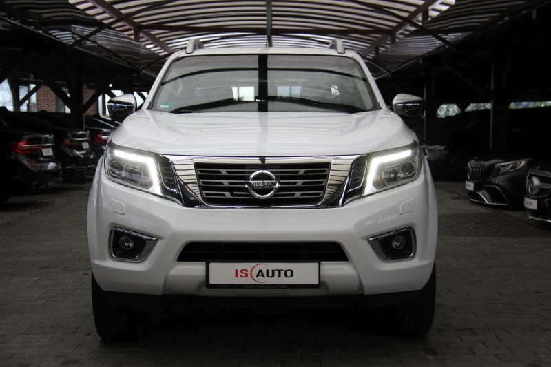 Nissan Navara 2.3DCI/4X4/Double Cab/LeD/Navi/Automat, снимка 2 - Автомобили и джипове - 48950659