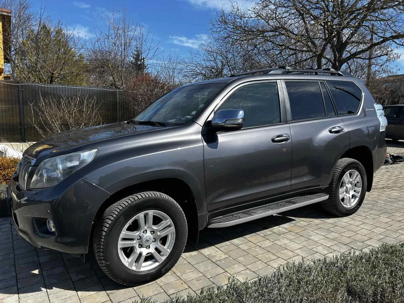 Toyota Land cruiser, снимка 2 - Автомобили и джипове - 49387576