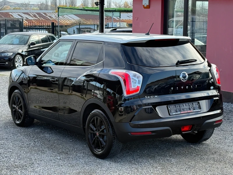 SsangYong Tivoli 1.6е-XDi, LED, * 173 000км* Автоматик! Кожа! ТОП!, снимка 4 - Автомобили и джипове - 52323135