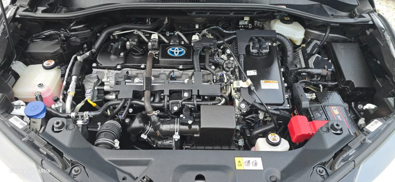Toyota C-HR 1.8 HYBRID GLASSY JBL ГАРАНЦИОННА CAR PLAY EXPORT?, снимка 7 - Автомобили и джипове - 52641205