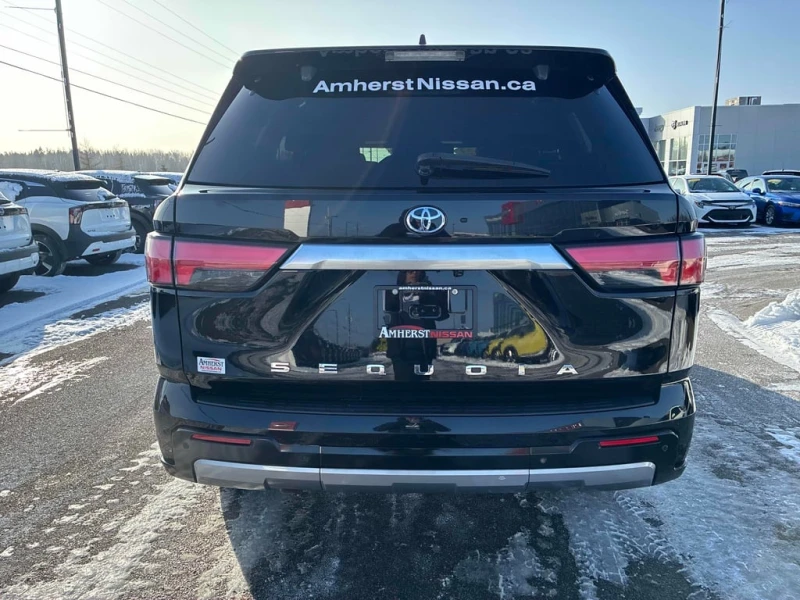 Toyota Sequoia * 4WD * CARFAX * БЕЗ ПЪРВОНАЧАЛНА ВНОСКА, снимка 4 - Автомобили и джипове - 53023967