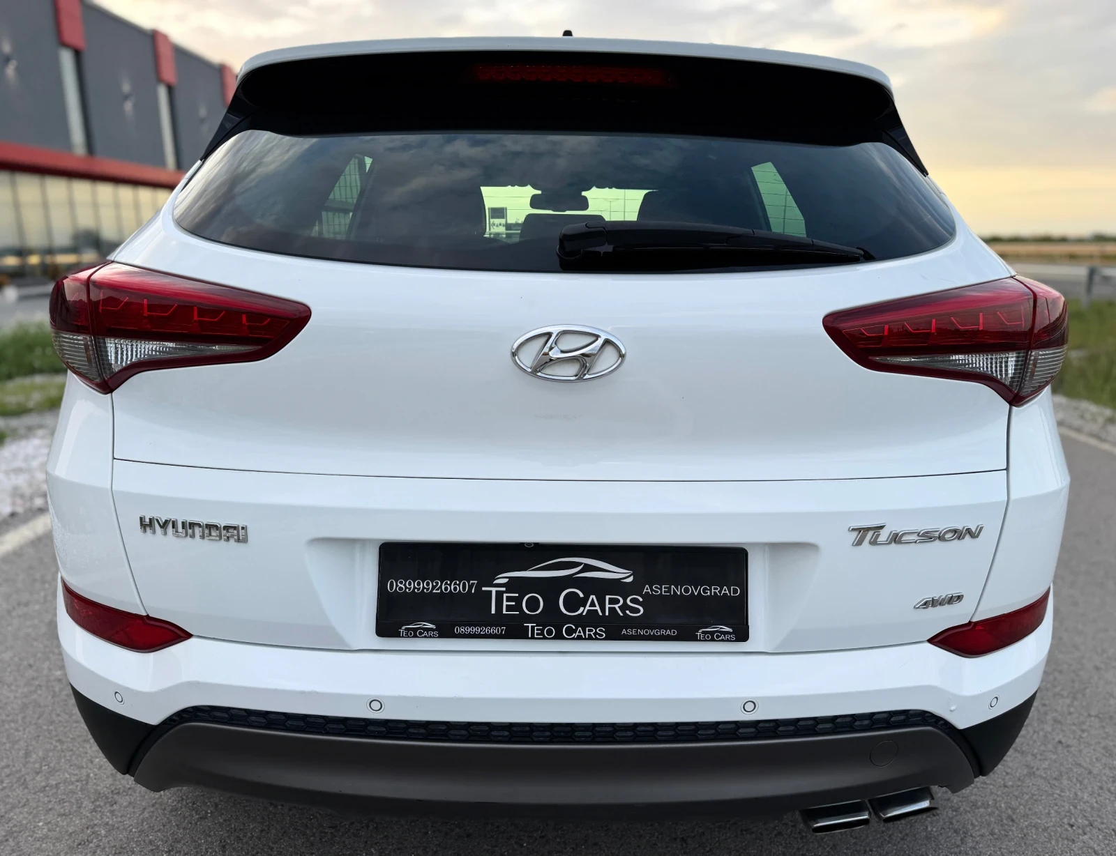 Hyundai Tucson 2.0 CRDi 4WD / FULL / NAVI / CAMERA / PANORAMA - изображение 6