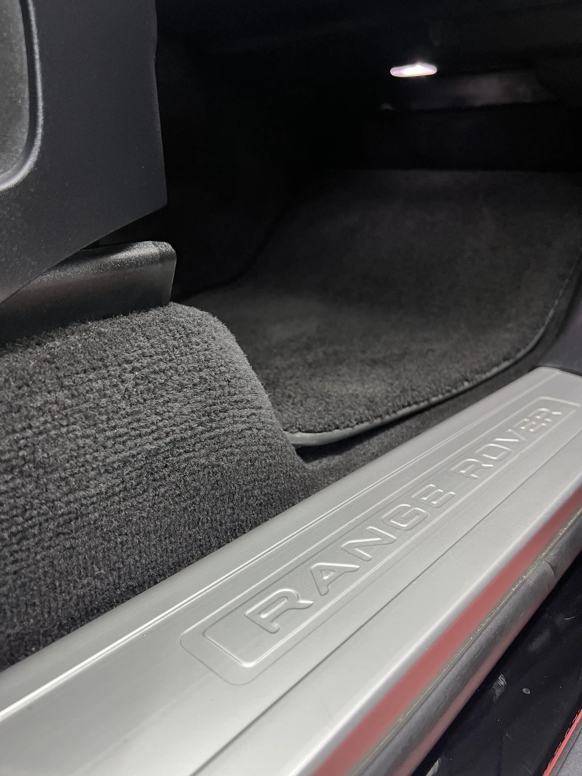 Land Rover Range Rover Sport RANGE ROVER HSE 3.0 - изображение 8