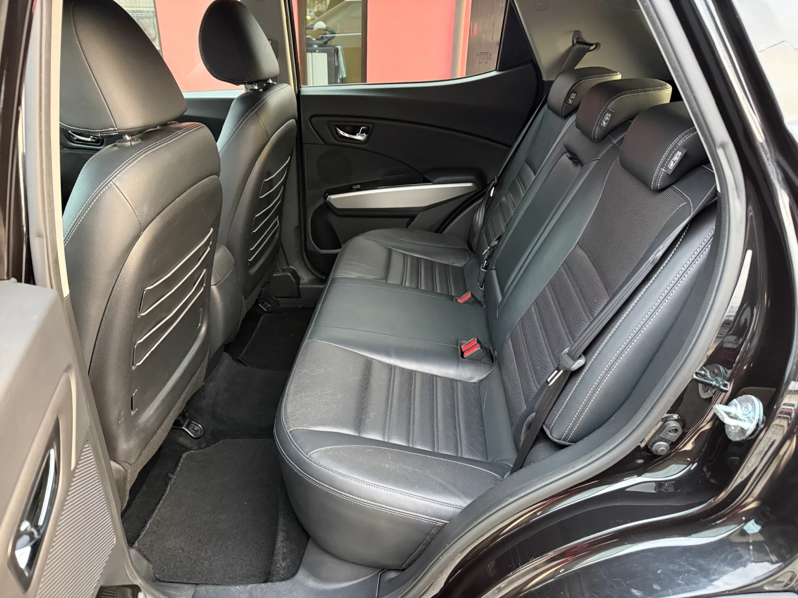 SsangYong Tivoli 1.6-XDi, LED, * 173 000* ! ! ! | Mobile.bg   7