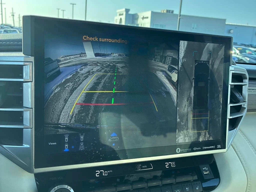 Toyota Sequoia * 4WD * CARFAX * ��� ������������ ������ | Mobile.bg � ����������� 16