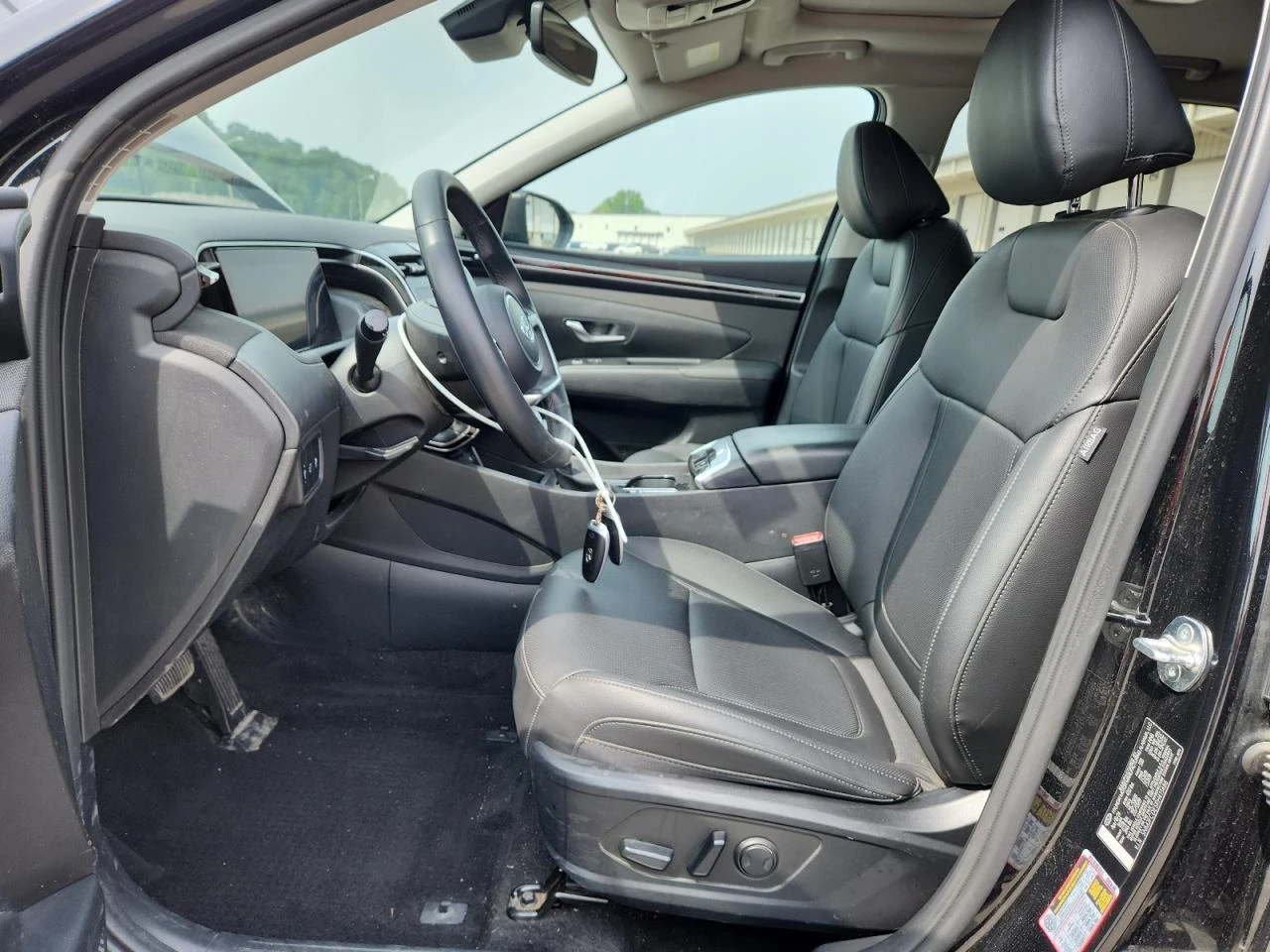 Hyundai Tucson 4x4* Камера* Keyless* Подгрев* НОВА - изображение 7