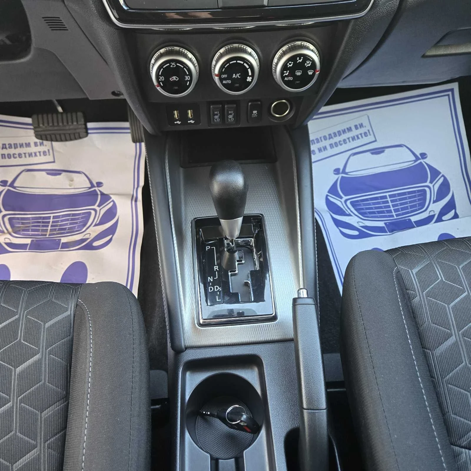 Mitsubishi ASX Mitsubishi ASX 2.0 , 27, 000 км, Като НОВ!, снимка 12 - Автомобили и джипове - 53773410