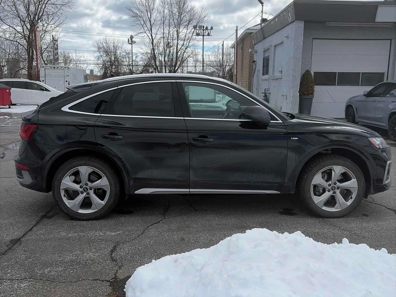 Audi Q5  Progressiv /CARFAX/DISTRONIC/360, снимка 3 - Автомобили и джипове - 53953966