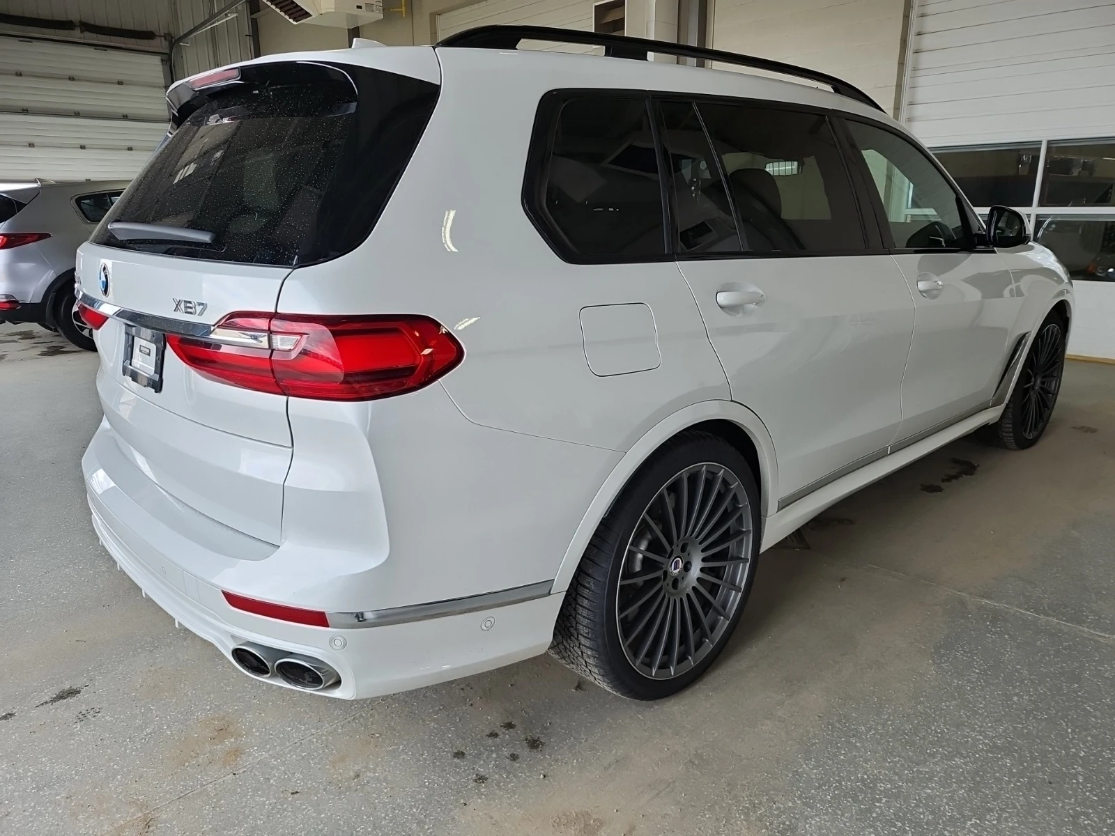 BMW X7 ALPINA XB7 * 7 МЕСТА * БЕЗ ИНЦИДЕНТИ * , снимка 4 - Автомобили и джипове - 54947314