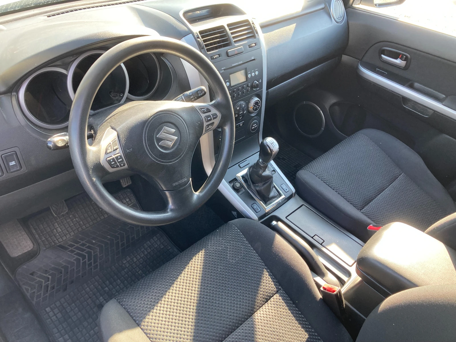 Suzuki Grand vitara 1.9 DDIS 4X4, снимка 11 - Автомобили и джипове - 54973072