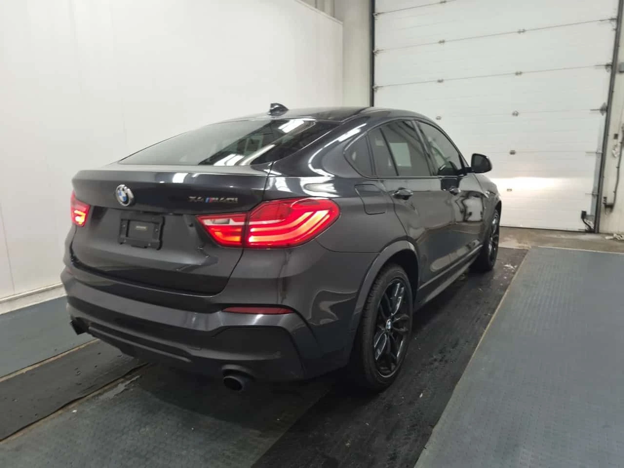 BMW X4 * M40I * ПОДГРЕВИ * HEAD-UP * 2 КЛЮЧА * АВТОКРЕДИТ, снимка 3 - Автомобили и джипове - 55288100