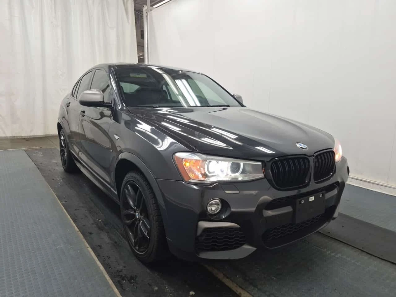 BMW X4 * M40I * ПОДГРЕВИ * HEAD-UP * 2 КЛЮЧА * АВТОКРЕДИТ, снимка 2 - Автомобили и джипове - 55288100