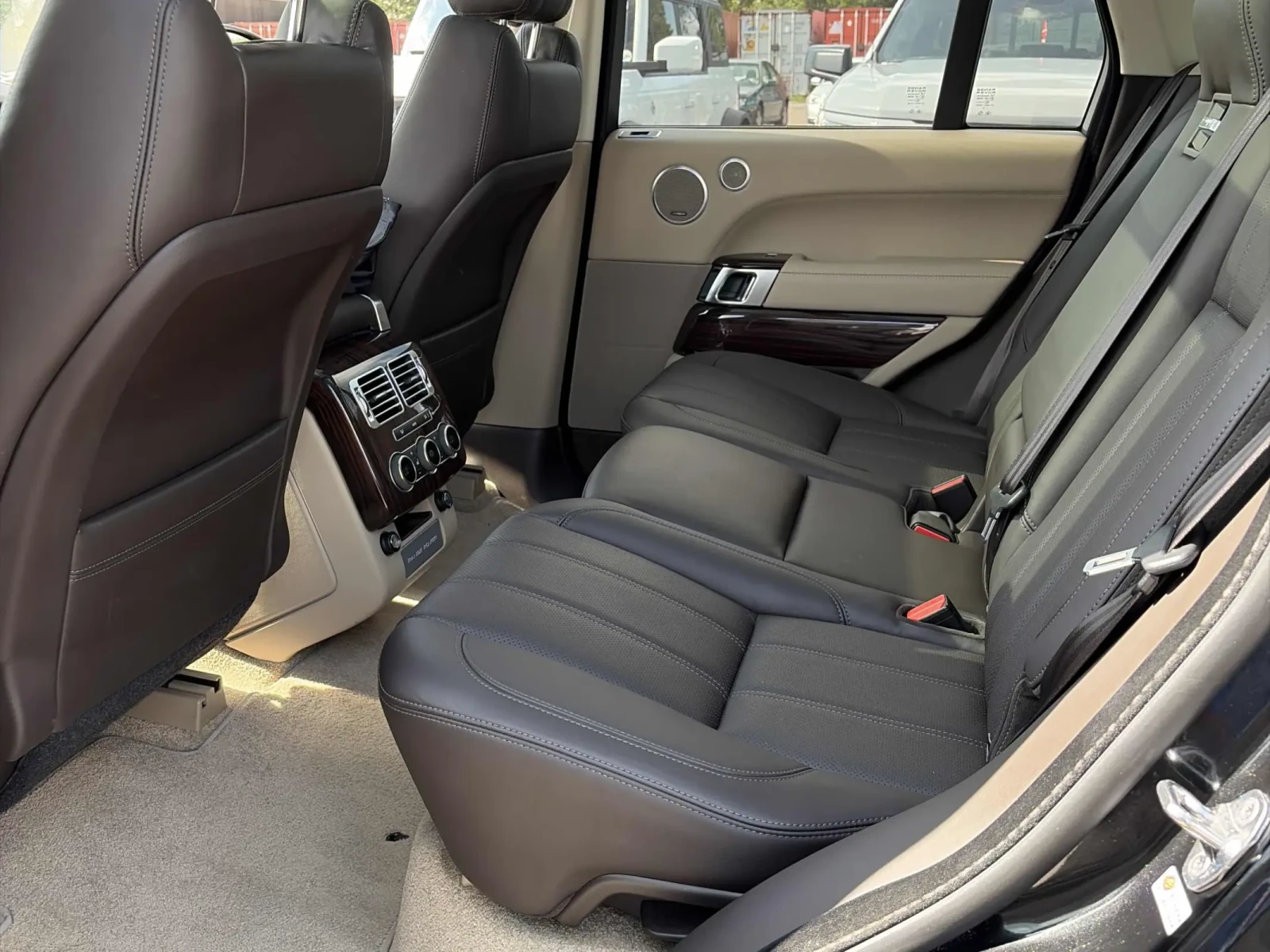 Land Rover Range rover 3.0 TD6 HSE 4x4, снимка 10 - Автомобили и джипове - 55938507