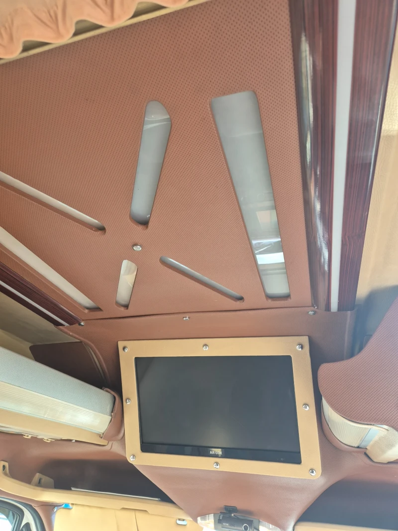 Mercedes-Benz Sprinter 519, снимка 9 - Бусове и автобуси - 53054289