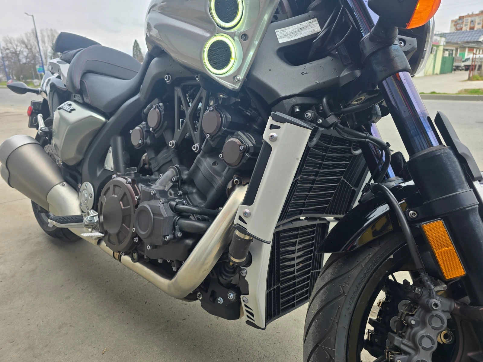 Yamaha V-Max Gen 2, снимка 10 - Мотоциклети и мототехника - 53933189