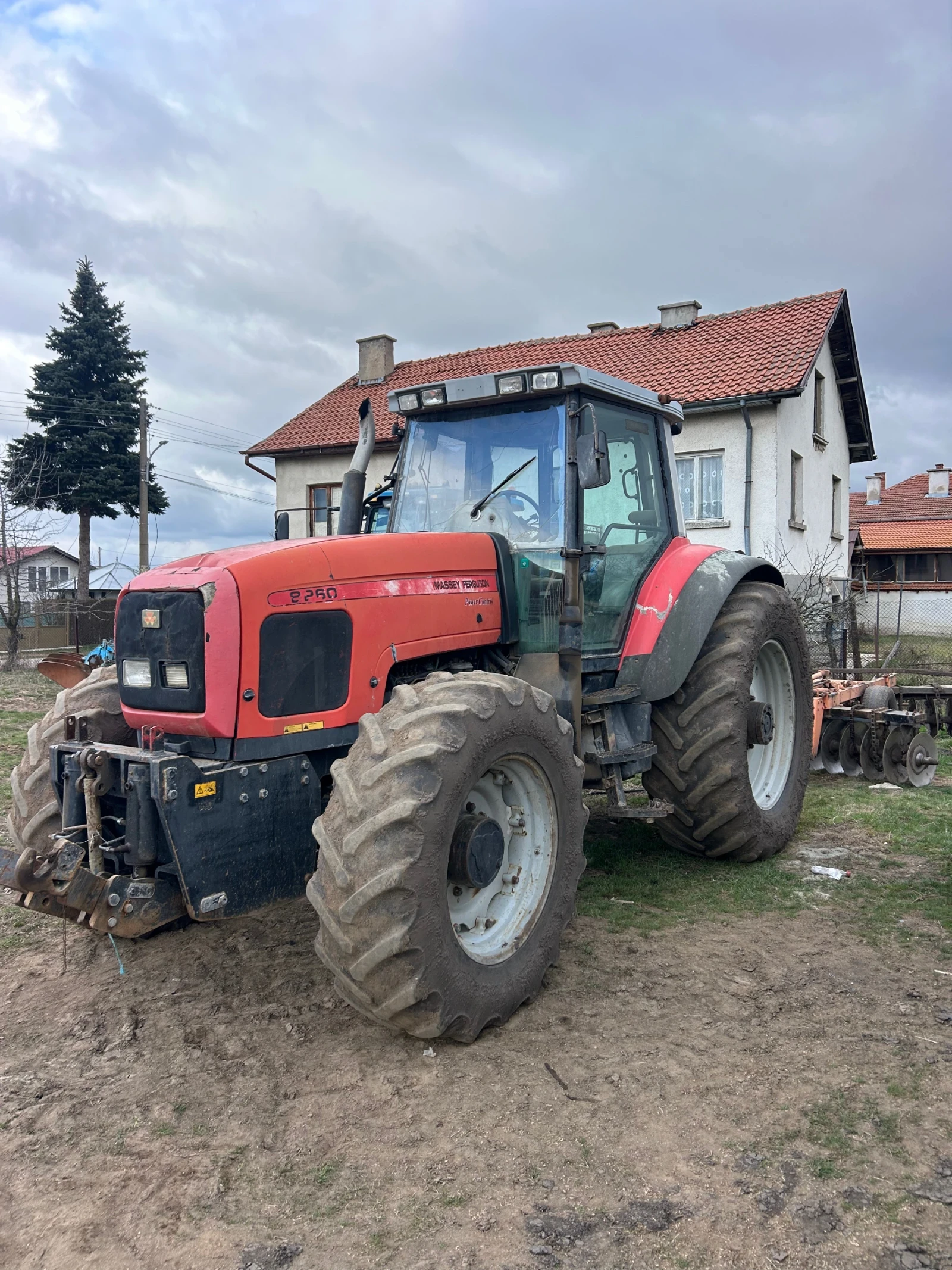 Трактор Massey, снимка 3 - Селскостопанска техника - 53937947