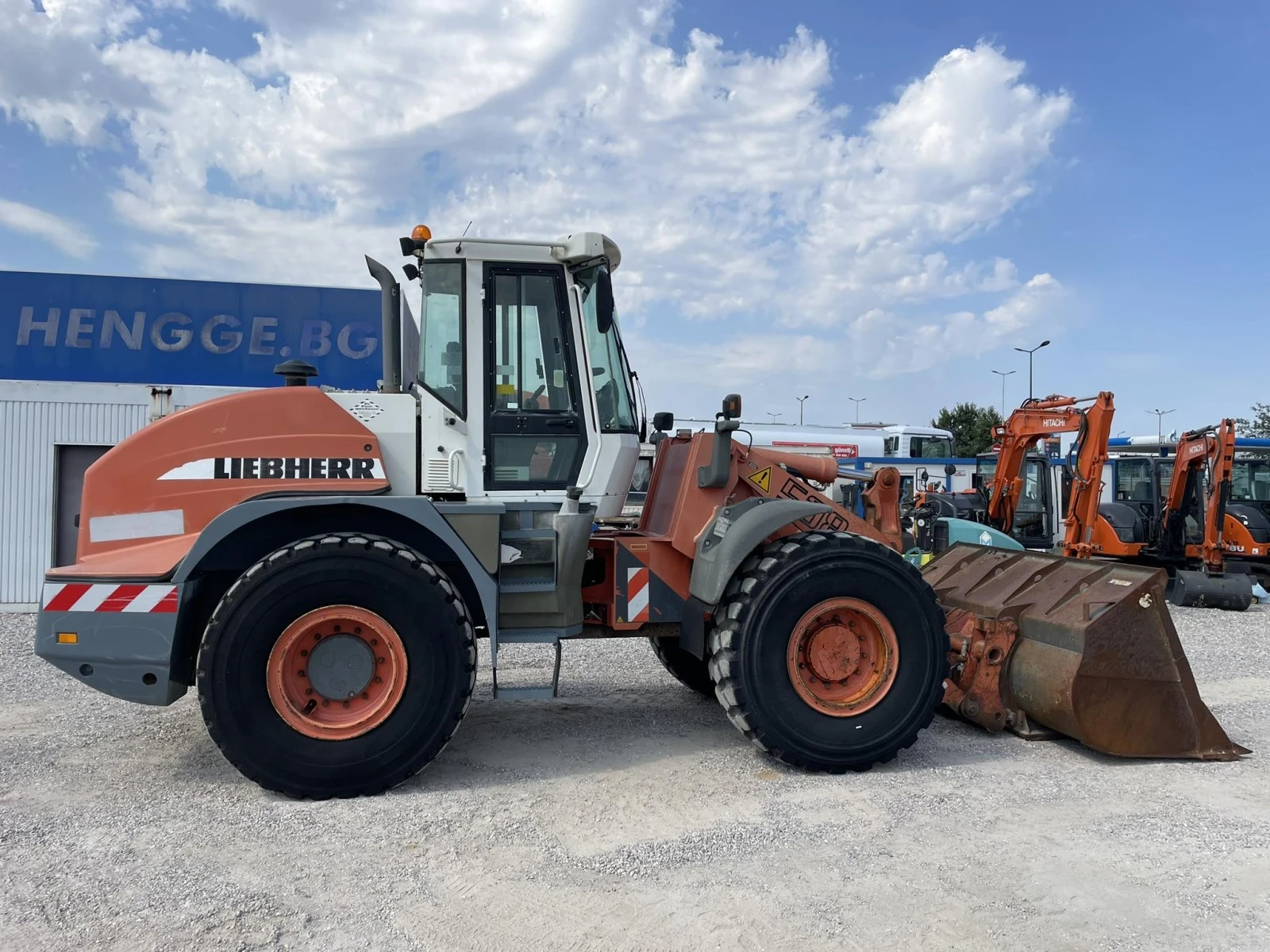   Liebherr 538 | Mobile.bg   12