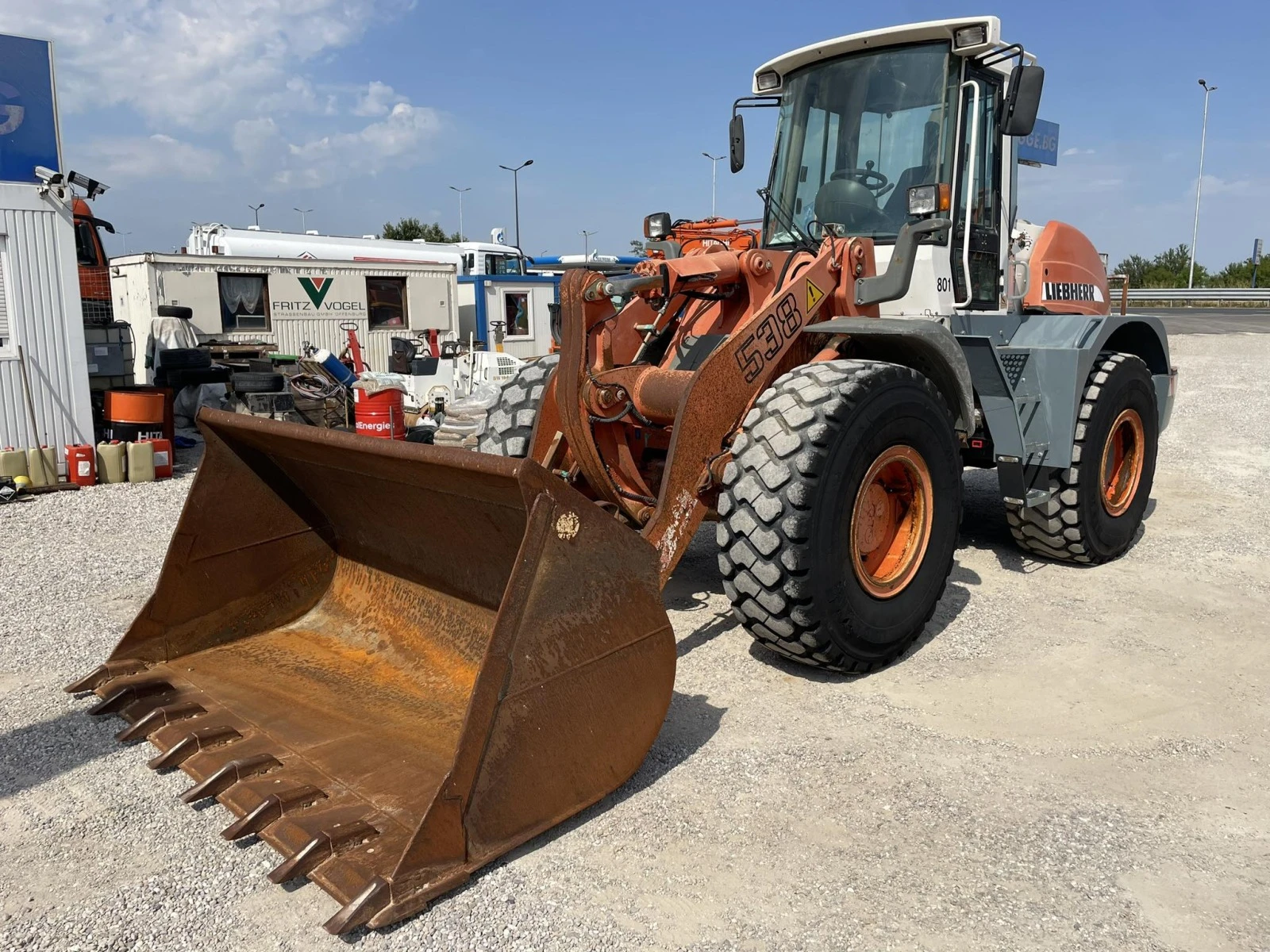   Liebherr 538 | Mobile.bg   13