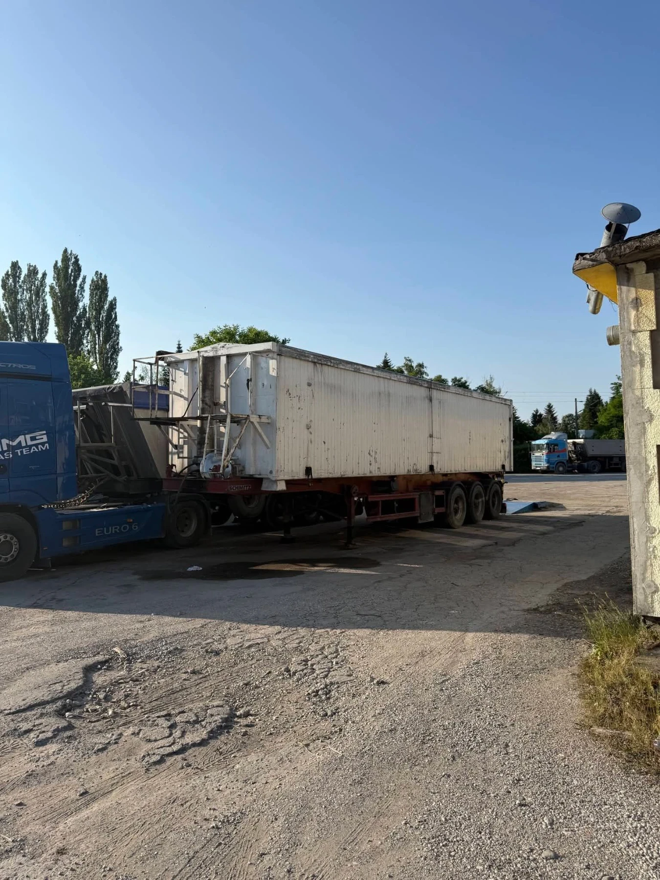 Полуремарке Schmitz 50 кубика