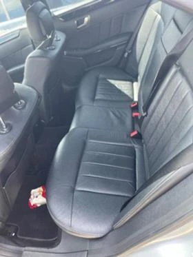 Mercedes-Benz E 250 На части перфектно състояние , снимка 4