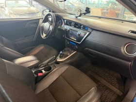 Toyota Auris Хибрид-Газ, снимка 16