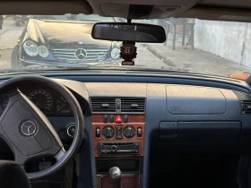 Mercedes-Benz C 180, снимка 12