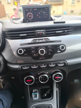 Alfa Romeo Giulietta 1, 6 дизел , много икономичен, нави, блутут, лед - 2200 € / 4302.83 лв. - 54542176 3