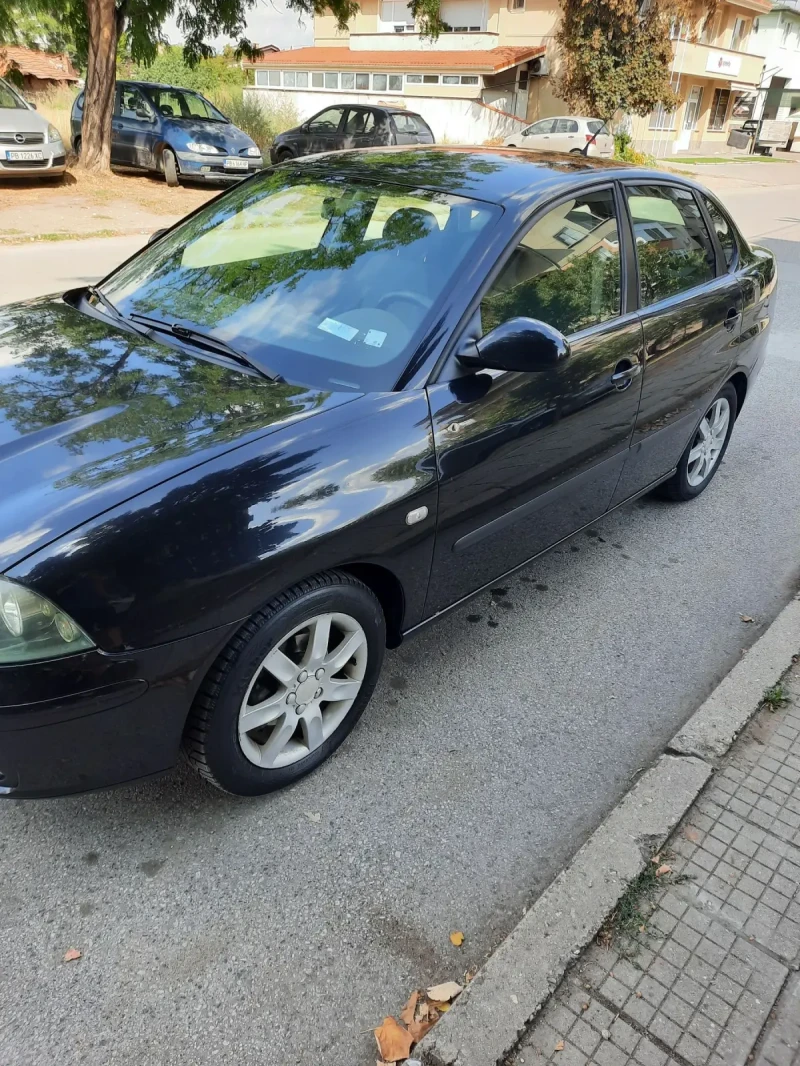 Seat Cordoba 1.4 ГАЗ, снимка 2 - Автомобили и джипове - 47161076