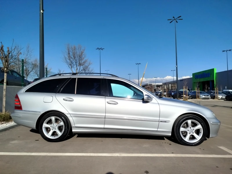 Mercedes-Benz C 220 Avantgarde, снимка 6 - Автомобили и джипове - 48919226