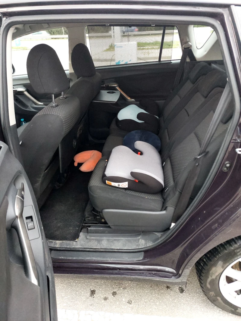 Toyota Verso 1.8 vvti automatic, снимка 6 - Автомобили и джипове - 49615291