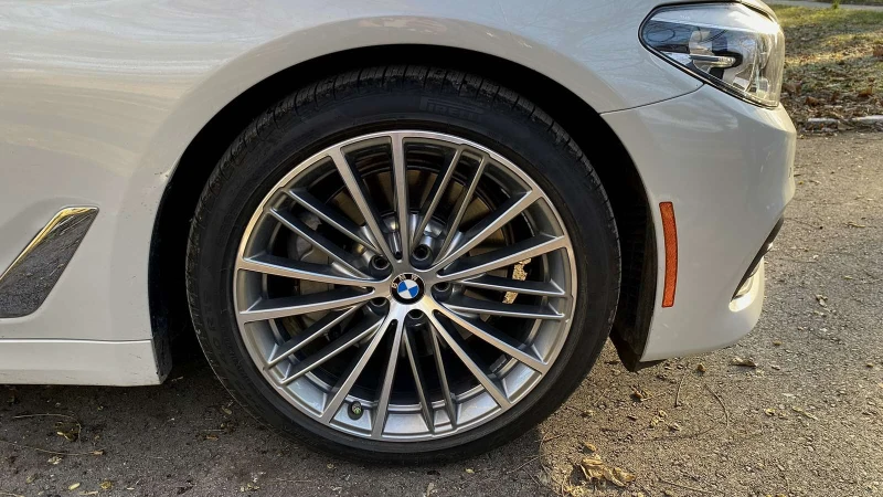 BMW 530  G30 SportLine, снимка 7 - Автомобили и джипове - 50186146