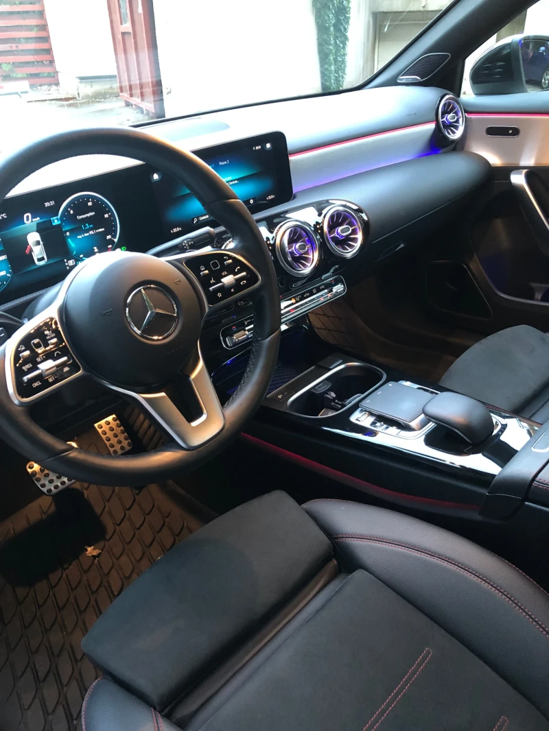 Mercedes-Benz A 220 AMG пакет, снимка 7 - Автомобили и джипове - 52878752