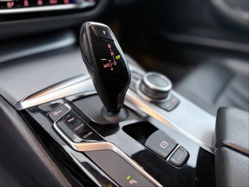 BMW 520 Touring 520 Business , снимка 10 - Автомобили и джипове - 51983706