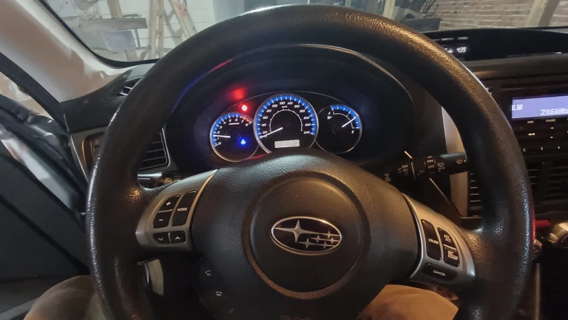 Subaru Forester комби, снимка 15 - Автомобили и джипове - 52616450