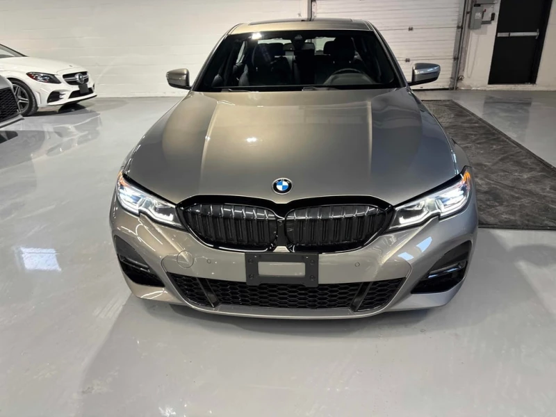 BMW 330 i xDrive 2022 * CARFAX * БЕЗ ПЪРВОНАЧАЛНА ВНОСКА, снимка 2 - Автомобили и джипове - 53049984