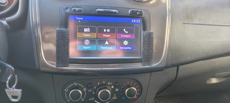 Dacia Logan 0.9 turbo STEPWAY, снимка 16 - Автомобили и джипове - 53102552