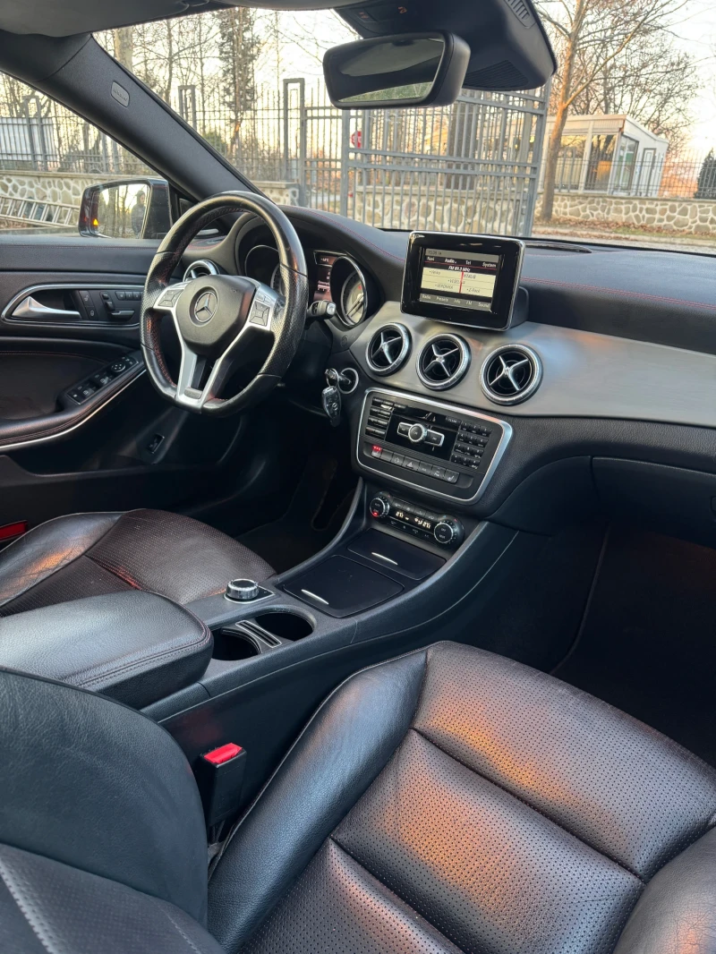 Mercedes-Benz CLA 220 Amg-line panorama, снимка 13 - Автомобили и джипове - 53133893