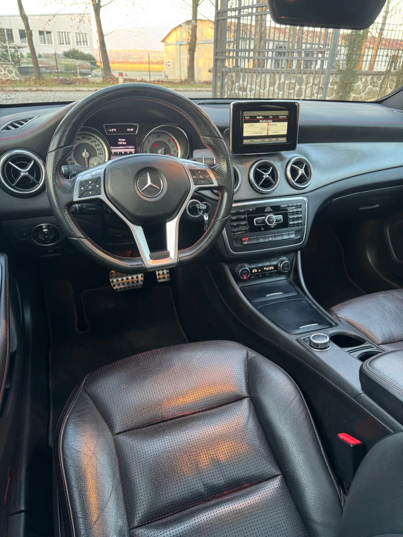 Mercedes-Benz CLA 220 Amg-line panorama, снимка 10 - Автомобили и джипове - 53133893
