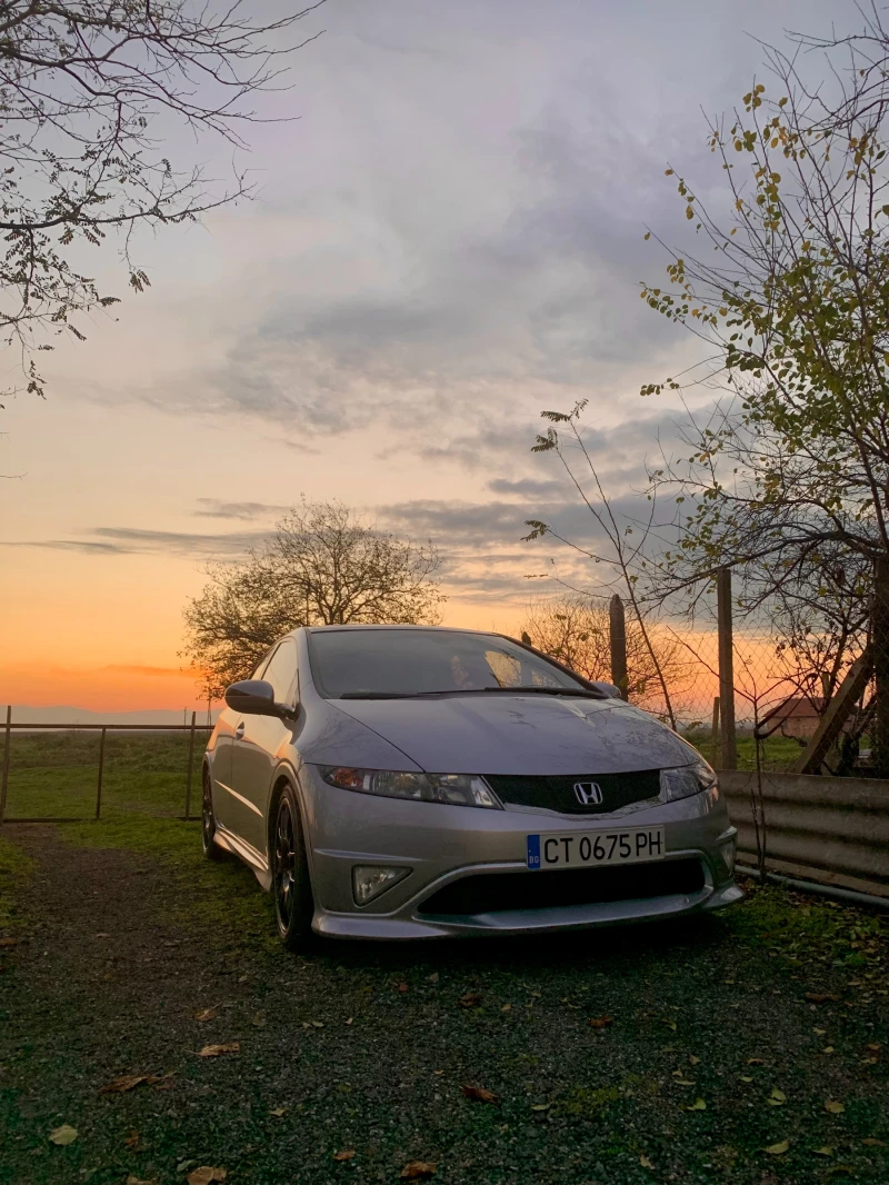 Honda Civic 1.8, снимка 3 - Автомобили и джипове - 53293422