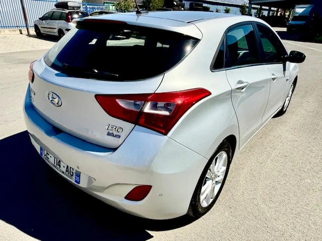 Hyundai I30 1.6CRDI-НАВИ-КАМЕРА - изображение 4
