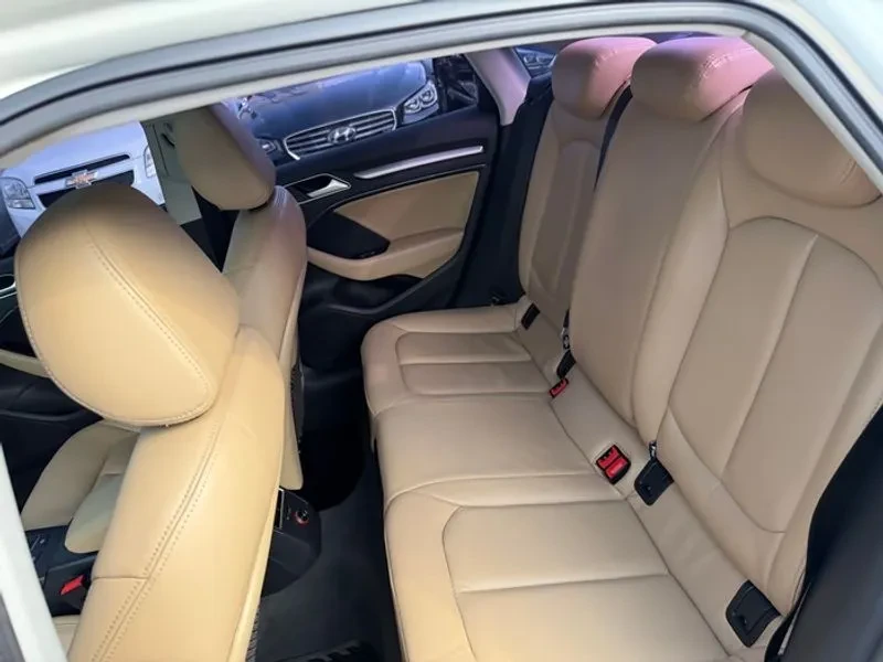 Audi A3 A3 35 Tdi Dynamic 8V, снимка 2 - Автомобили и джипове - 54989479