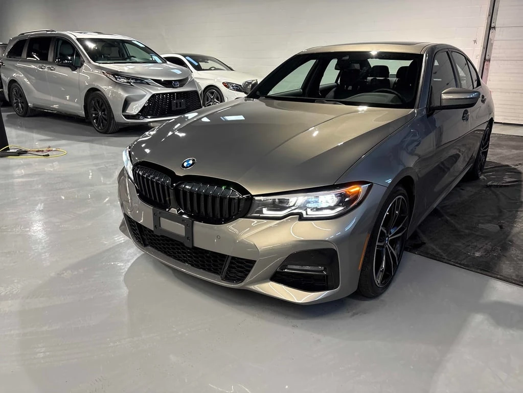 BMW 330 i xDrive 2022 * CARFAX * БЕЗ ПЪРВОНАЧАЛНА ВНОСКА, снимка 1