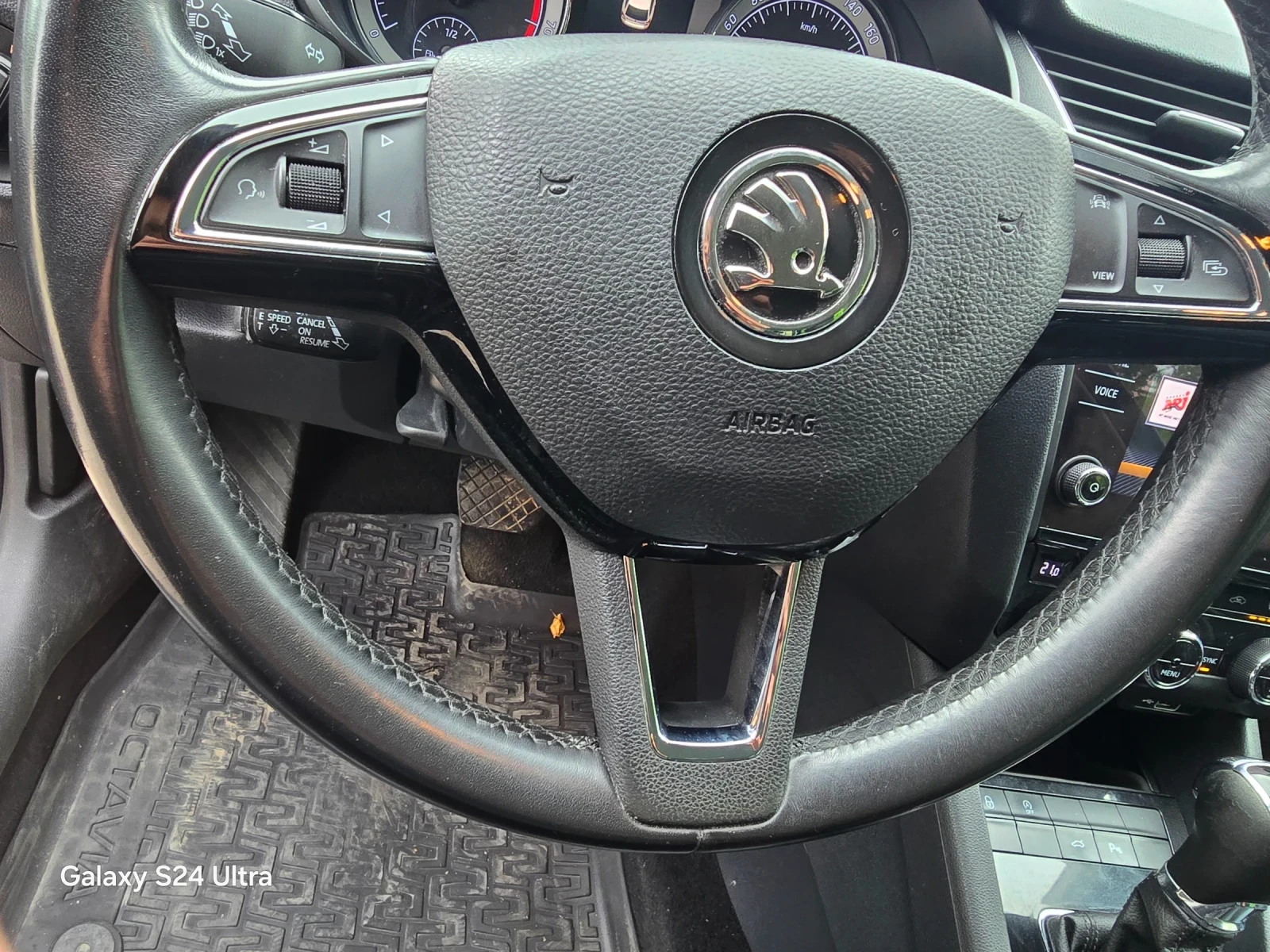 Skoda Octavia 1.5 131к.с. - изображение 7